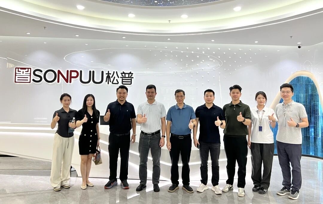 深化校企合作,共促創新發展——東莞理工學院科創院與鳳崗鎮政府走訪京東智谷松普智能(圖6) 深化校企合作,共促創新發展——東莞理工學院科創院與鳳崗鎮政府走訪京東智谷松普智能(圖6)